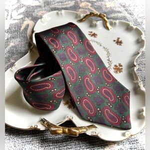 Liberty of London Green and Burgundy paisley Silk Tie
